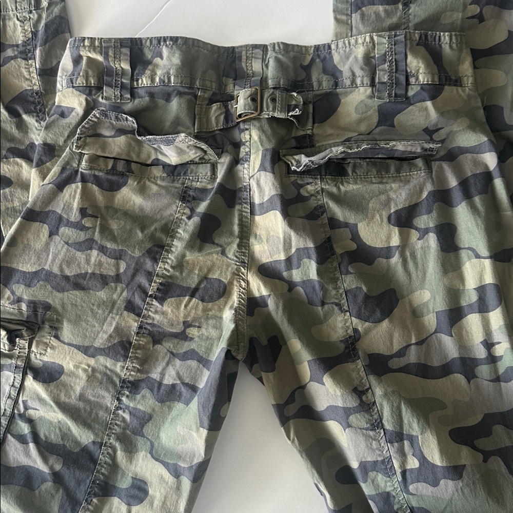 Cammo Cargo Pants - Picture 6 of 7